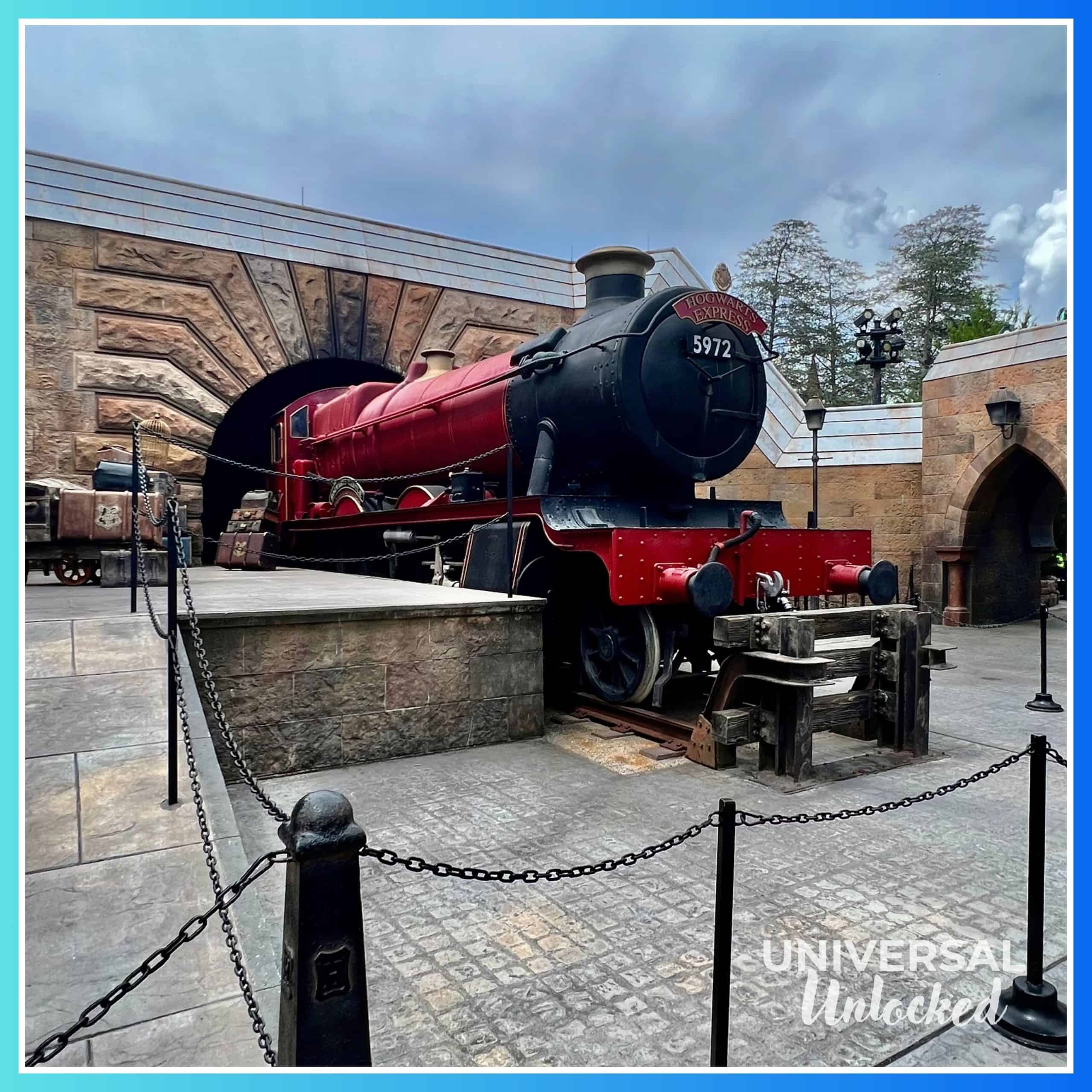 Hogwarts™ Express – Hogsmeade™ Station in The Wizarding World of Harry Potter™ – Hogsmeade™