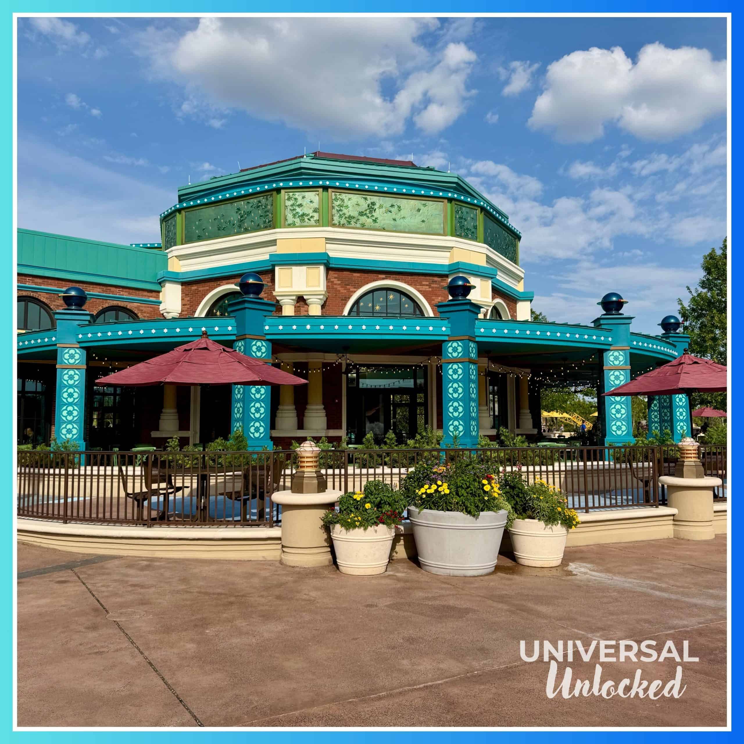 Meteor Astropub in Celestial Park, a new restaurant at EPIC Universe with great gluten free options