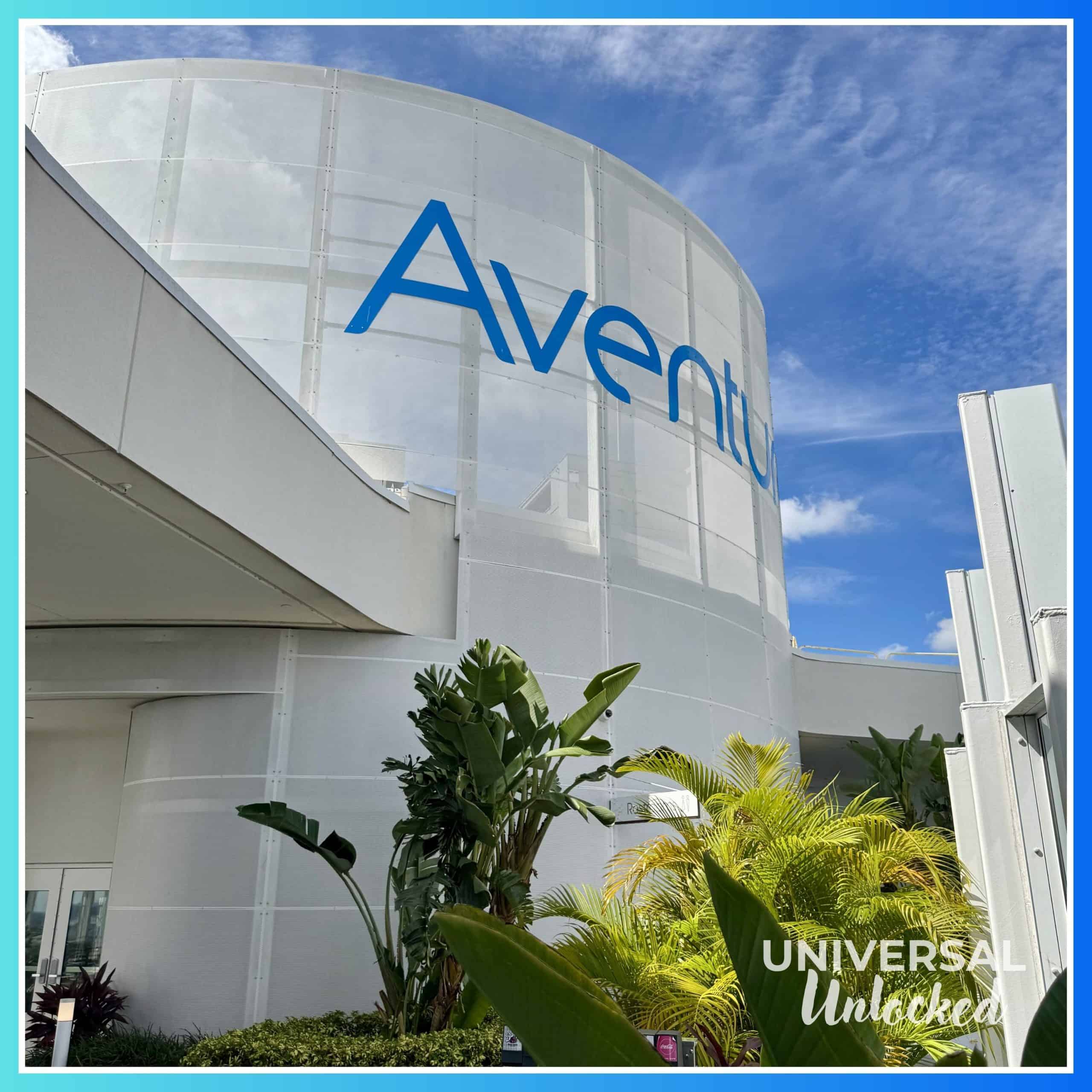 Bar 17 Bistro, the rooftop bar at the Aventura Hotel