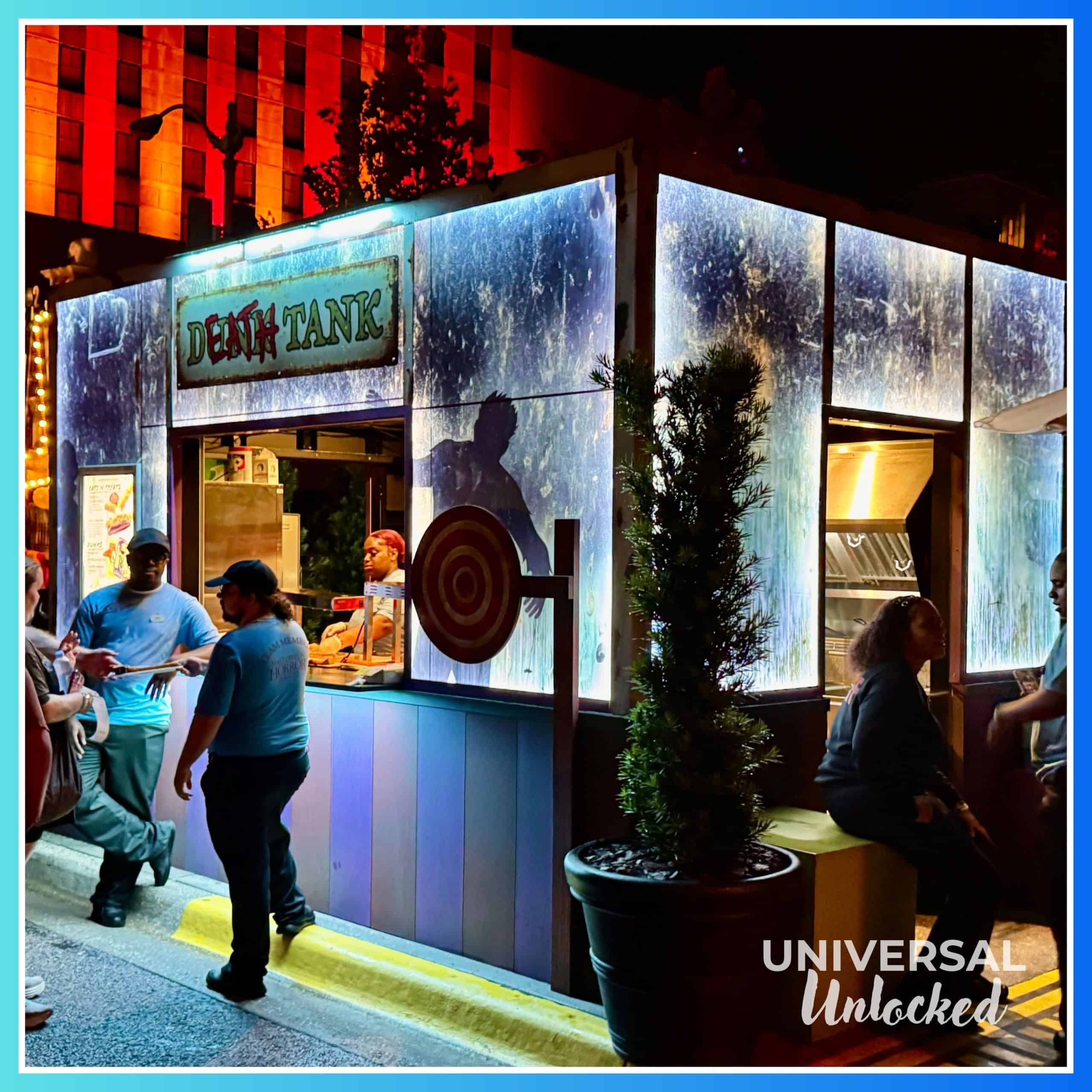 Food booth at HHN35