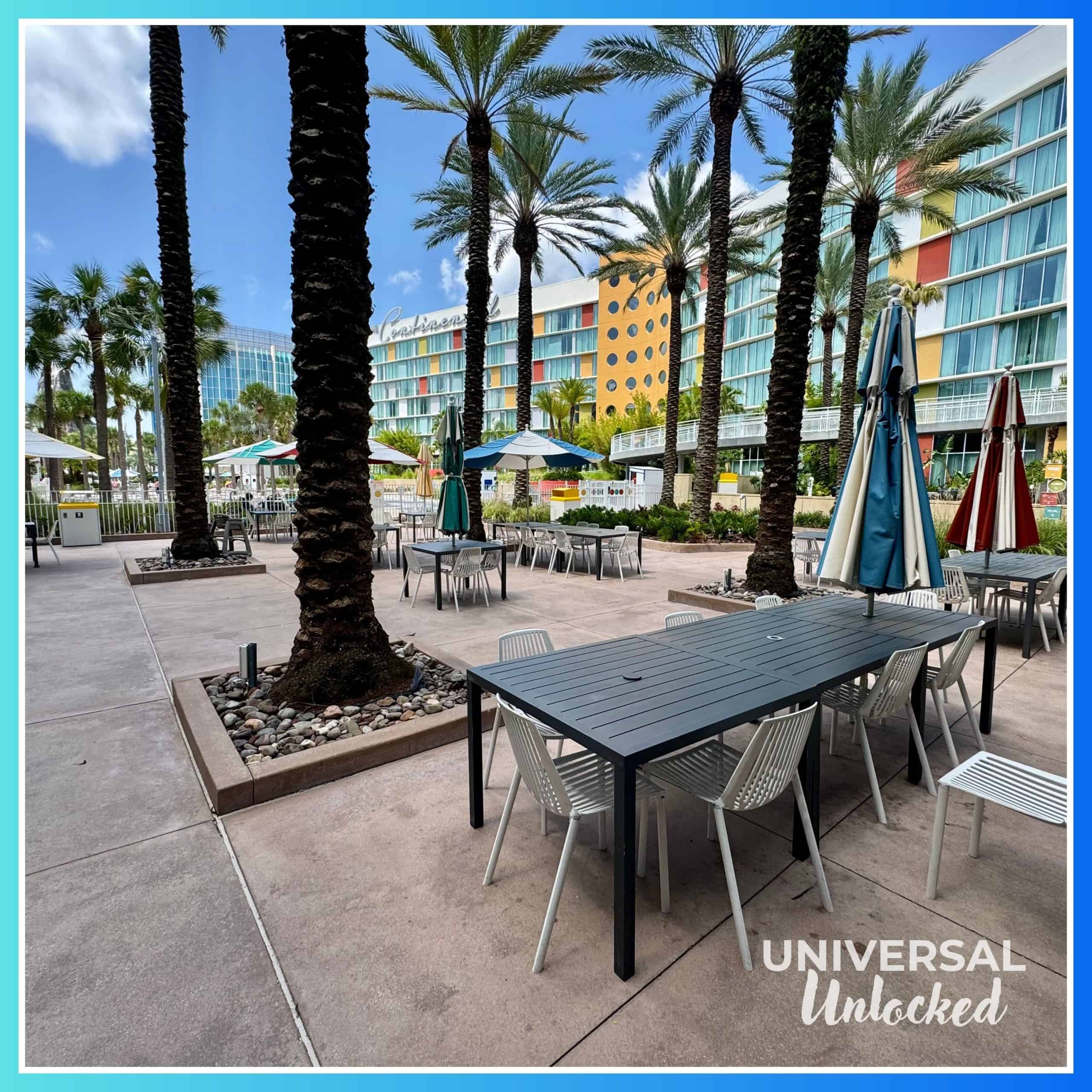 Bayliner Diner outdoor tables
